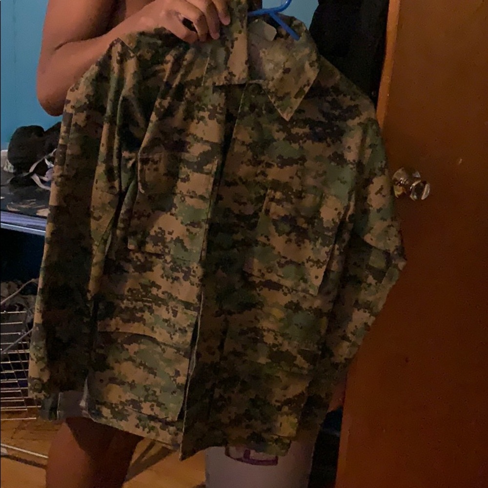 army jacket only worn 2 times
